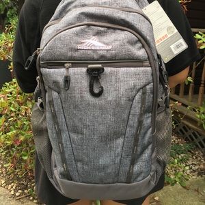 NWT HIGH SIERRA BACKPACK WITH LAPTOP SLEEVE